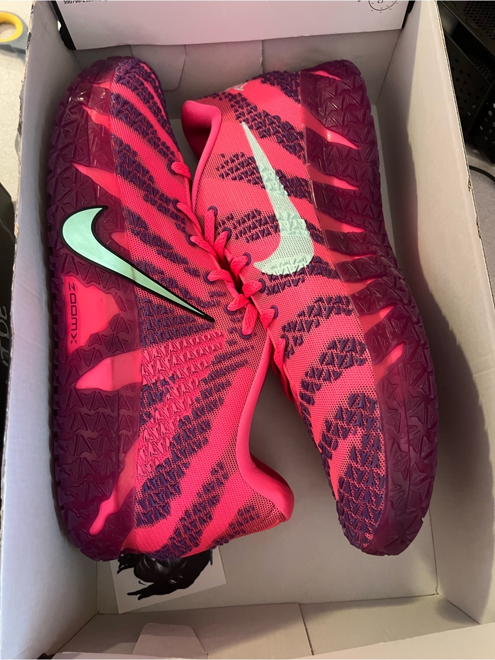 Mens nike Ja 3 (HF2793 600) no box size 18